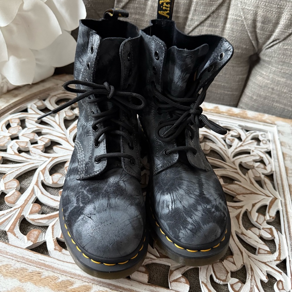 Dr. Martens Pascal Tye Dye Ankle Combat Boots Women’s 9 - Picture 3 of 9